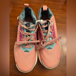 Nike Pegasus Trail 5 Gore-TEX Women's Waterproof Trail Running Shoes FQ0912-600